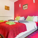 Center & Apartment Pula