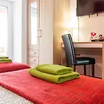Center & Apartment *