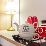 Center & Apartment