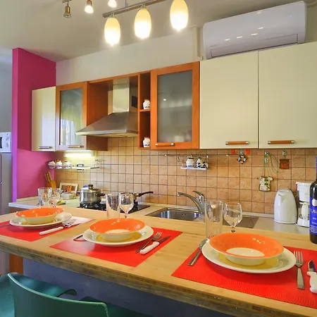 Center & 아파트 풀라