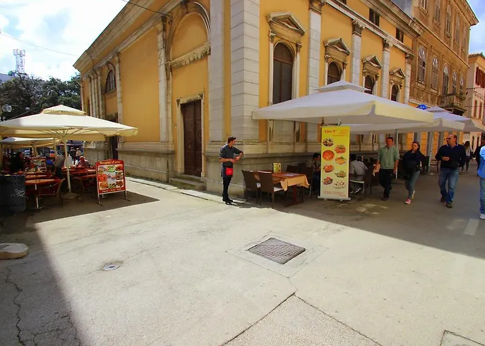 Center & Apartman Pula