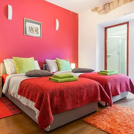 Center & Apartment Pula